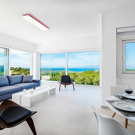 Villa Nafsika By Posarellivillas